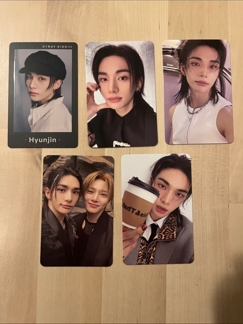 NEW! Set of 5 OFFICIAL Hyunjin of Stray Kids photocards (set #8) This & That